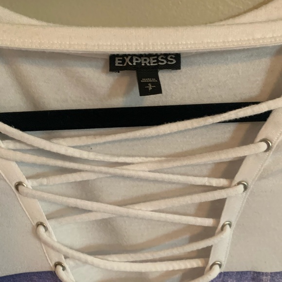 Express Graphic Tee - Picture 4 of 4